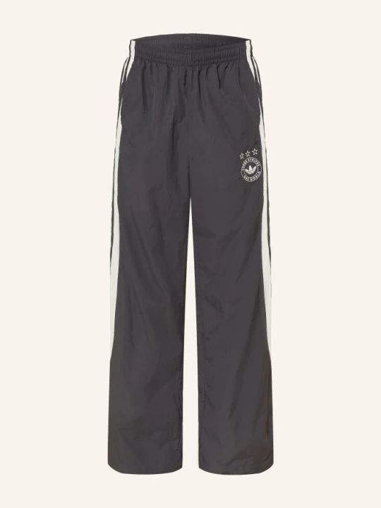 Zdjęcie produktu Adidas Originals Spodnie Dresowe Originals Santiago grau