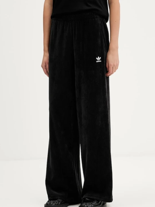 Zdjęcie produktu adidas Originals spodnie dresowe sztruksowe Essentials czarny