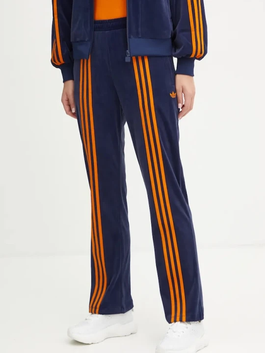Zdjęcie produktu adidas Originals spodnie dresowe welurowe 70s Velour Track Pant granatowy