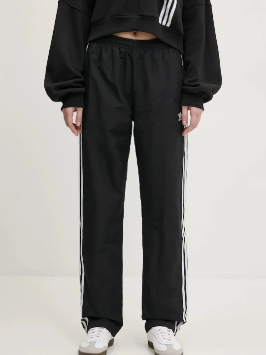 Zdjęcie produktu adidas Originals spodnie dresowe Woven Track Pant czarny