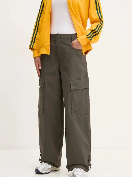 Zdjęcie produktu adidas Originals spodnie Essential zielony