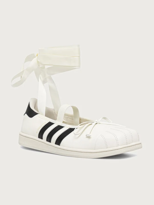 Zdjęcie produktu adidas Originals Superstar SQ Ballet Adiluna x Jennie baleriny