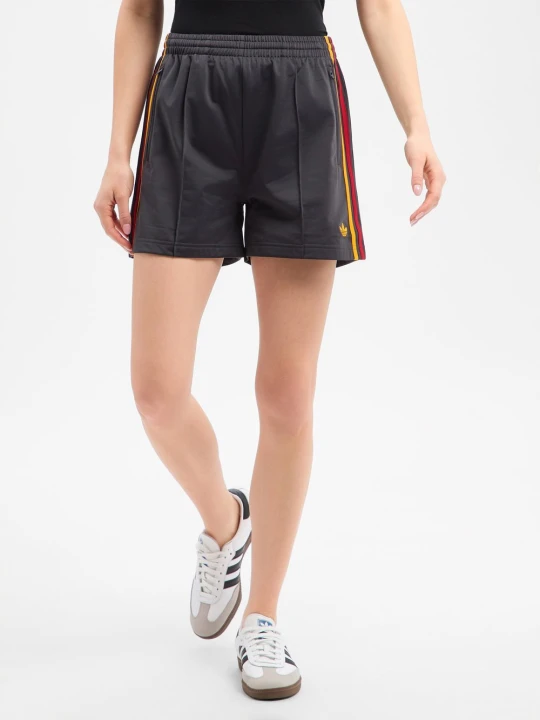 Zdjęcie produktu adidas Originals Szorty Kobiety szary