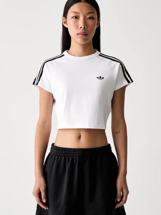 Zdjęcie produktu adidas Originals T-shirt damski z bawełną biały