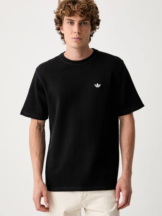 Zdjęcie produktu adidas Originals T-shirt męski bawełniany Trefoil Essentials Waffle czarny