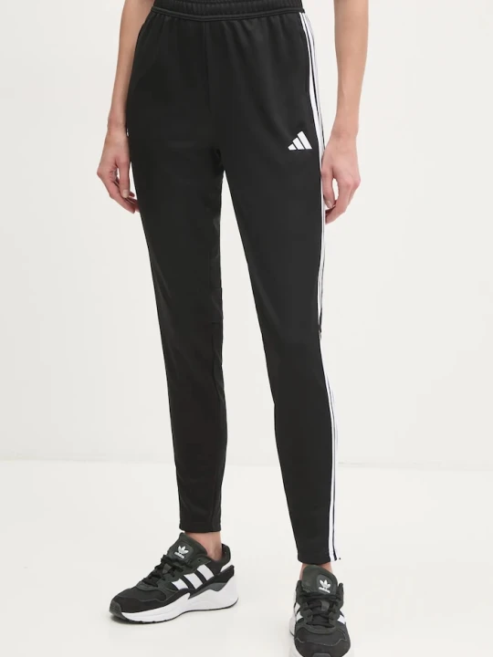 Zdjęcie produktu adidas Performance spodnie treningowe Tiro Essentials czarny