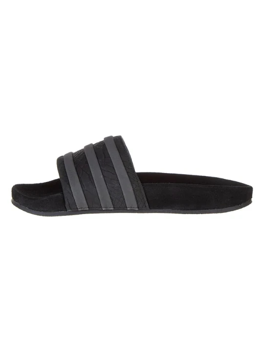 Zdjęcie produktu adidas Skórzane klapki "Adilette" w kolorze czarnym rozmiar: 39 1/3