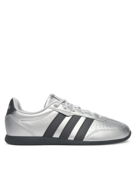 Zdjęcie produktu adidas Sneakersy Barreda Lo HQ7384 Srebrny