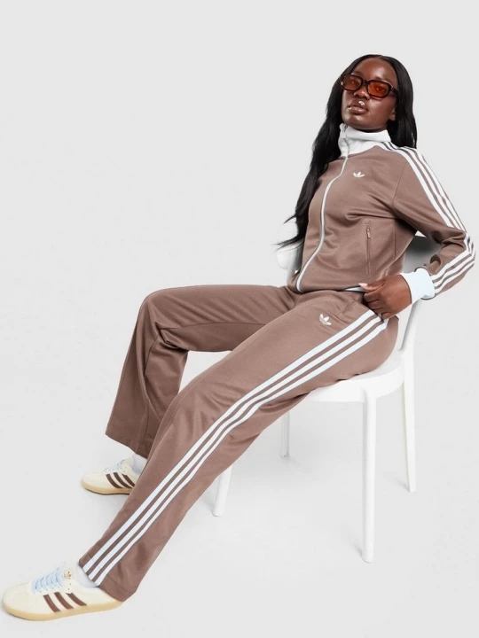 Zdjęcie produktu adidas Spodnie Classic brązowy