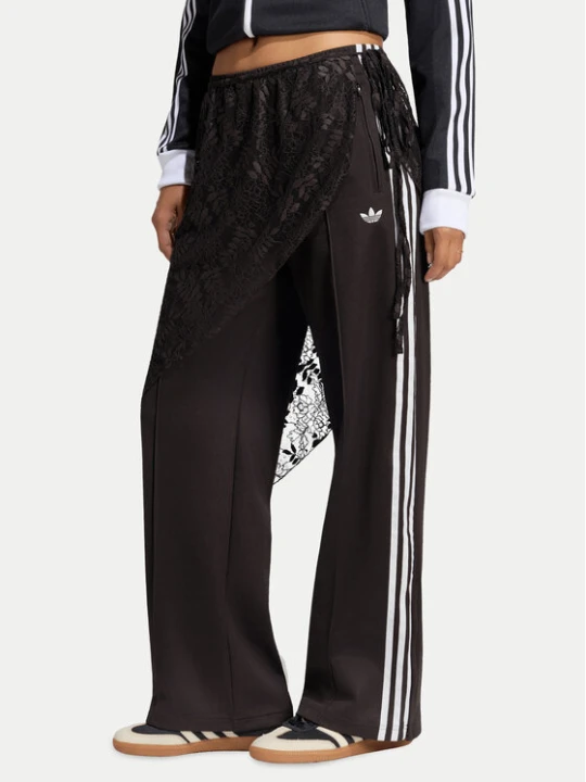 Zdjęcie produktu adidas Spodnie dresowe 2In1 Firebird Loose Track Trousers With Lace Skirt LG4275 Brązowy Relaxed Fit