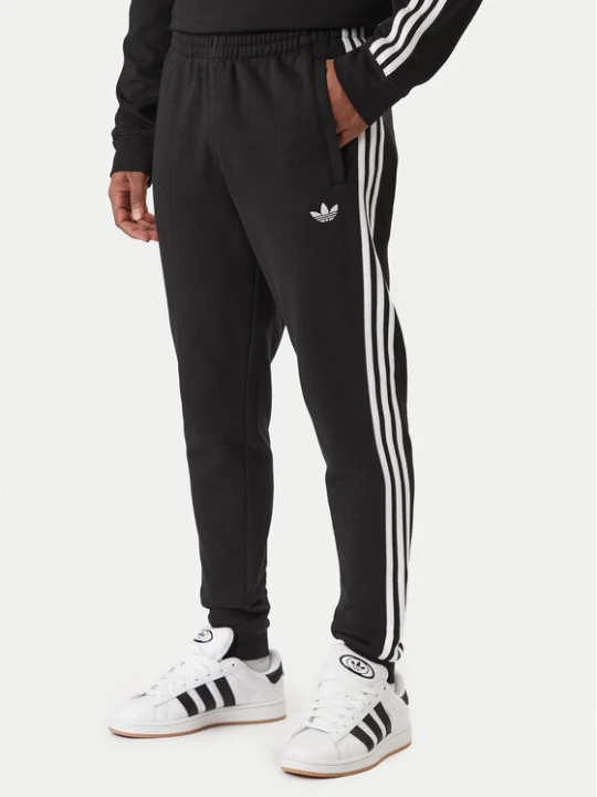 Zdjęcie produktu adidas Spodnie dresowe 3-Stripes KE3562 Czarny Slim Fit