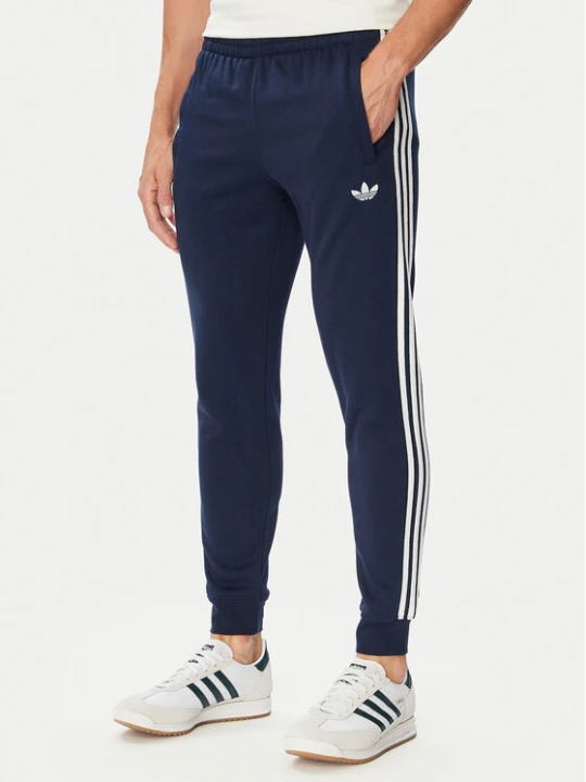 Zdjęcie produktu adidas Spodnie dresowe 3-Stripes Sweatjoggers KE1688 Granatowy Regular Fit