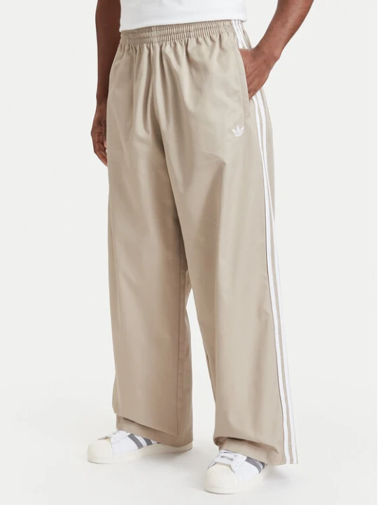 Zdjęcie produktu adidas Spodnie dresowe Adicolor Sst Cotton Twill Trousers KR1385 Beżowy Relaxed Fit