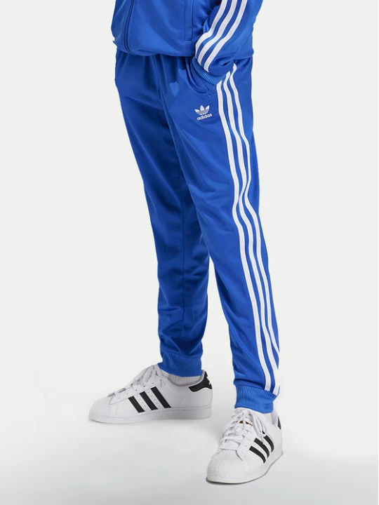 Zdjęcie produktu adidas Spodnie dresowe adicolor SST IY4007 Niebieski Regular Fit