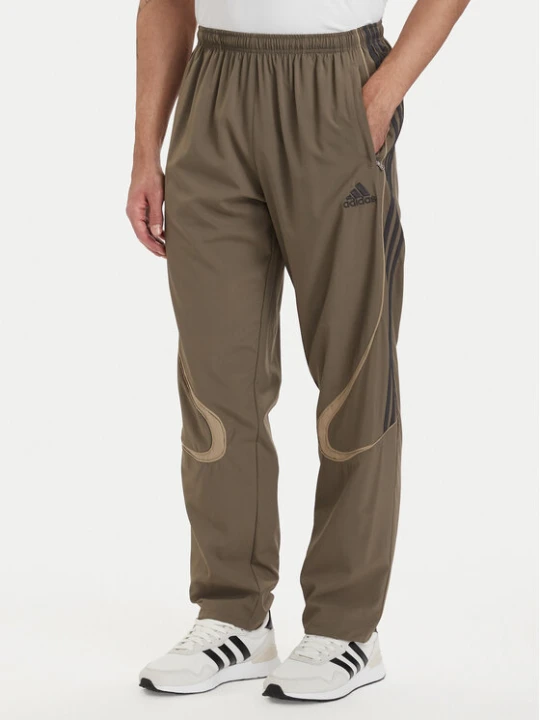 Zdjęcie produktu adidas Spodnie dresowe adicolor Teamgeist KD5865 Khaki Loose Fit