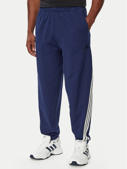 Zdjęcie produktu adidas Spodnie dresowe Adidas Kit 3-Stripes Regular Cuffed KW2365 Niebieski Regular Fit