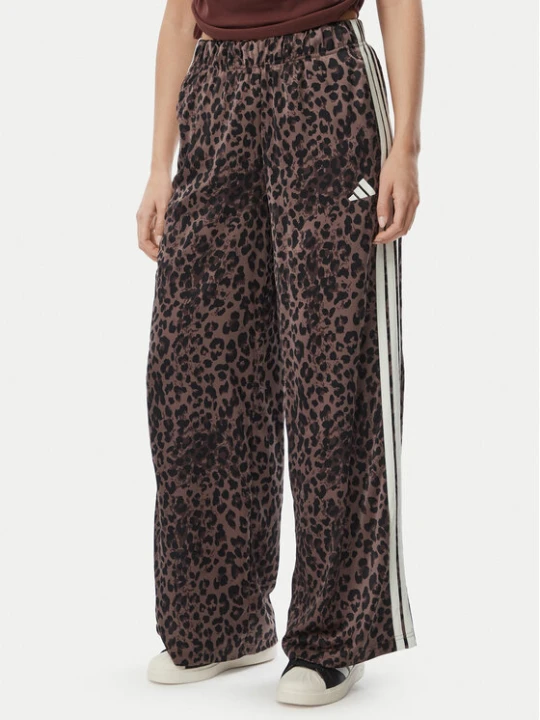 Zdjęcie produktu adidas Spodnie dresowe Adidas Spw Wide Leg Trousers KV0910 Brązowy Loose Fit