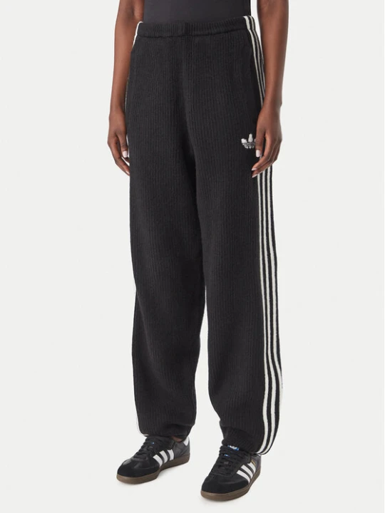 Zdjęcie produktu adidas Spodnie dresowe Adiluna Season 2 X Jennie Knitted Loose Joggers LD8918 Czarny Relaxed Fit