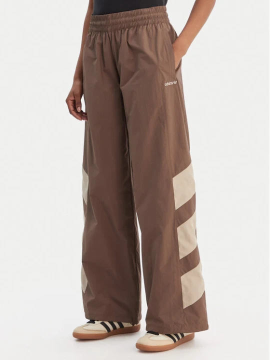 Zdjęcie produktu adidas Spodnie dresowe Blocked Washed KD8790 Brązowy Loose Fit