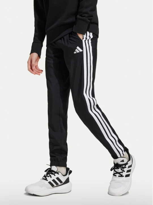Zdjęcie produktu adidas Spodnie dresowe Essentials Climacool JD6500 Czarny Regular Fit