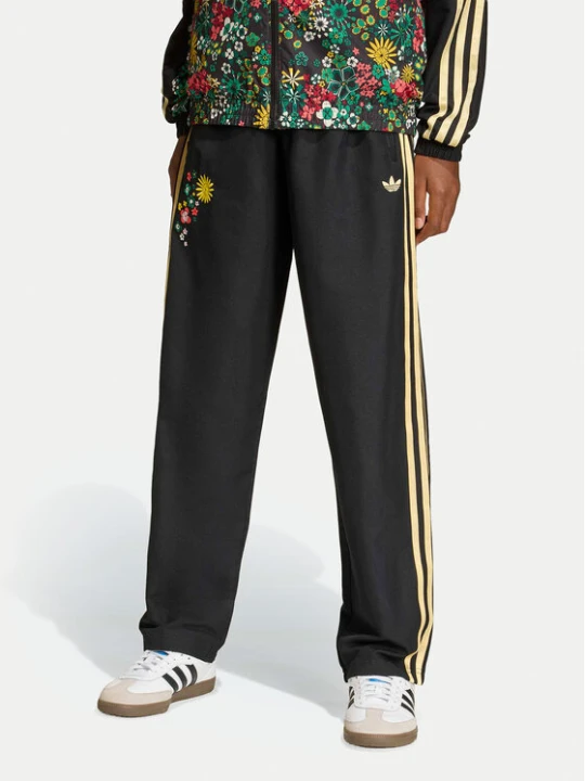 Zdjęcie produktu adidas Spodnie dresowe Liberty London KD5946 Czarny Loose Fit