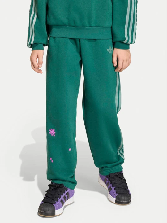 Zdjęcie produktu adidas Spodnie dresowe Minecraft KE2759 Zielony Loose Fit