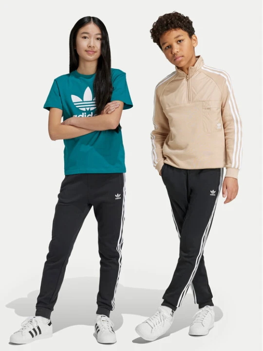 Zdjęcie produktu adidas Spodnie dresowe Trefoil IY7484 Czarny Regular Fit