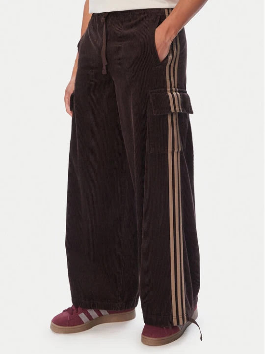 Zdjęcie produktu adidas Spodnie materiałowe Corduroy 3S Cargo KT0064 Brązowy Relaxed Fit