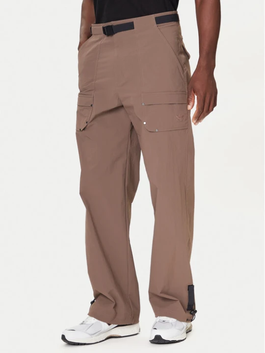 Zdjęcie produktu adidas Spodnie materiałowe Premium Essentials Archive Utility JW1082 Brązowy Loose Fit