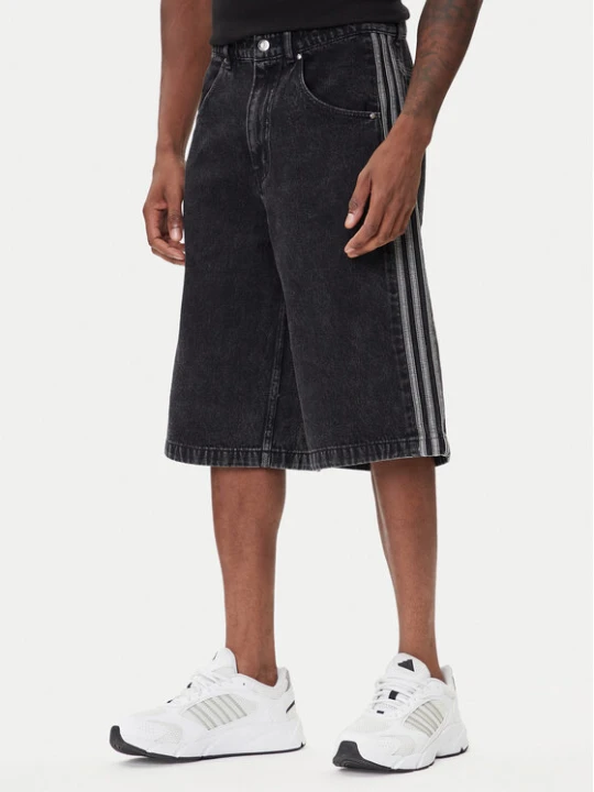 Zdjęcie produktu adidas Szorty jeansowe adicolor Denim Firebird JC6719 Czarny Loose Fit