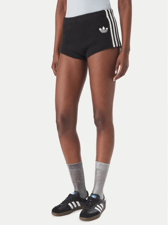Zdjęcie produktu adidas Szorty sportowe Adiluna Season 2 X Jennie Knitted Short Shorts LD8935 Czarny Regular Fit