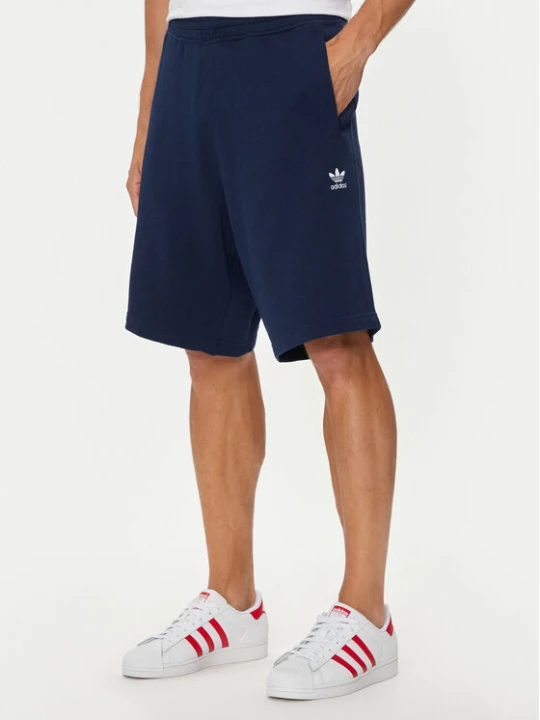 Zdjęcie produktu adidas Szorty sportowe Essentials Trefoil IY8521 Granatowy Regular Fit