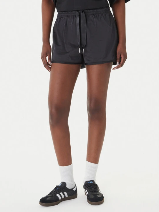 Zdjęcie produktu adidas Szorty sportowe Pearl Jacquard KC7866 Czarny Loose Fit