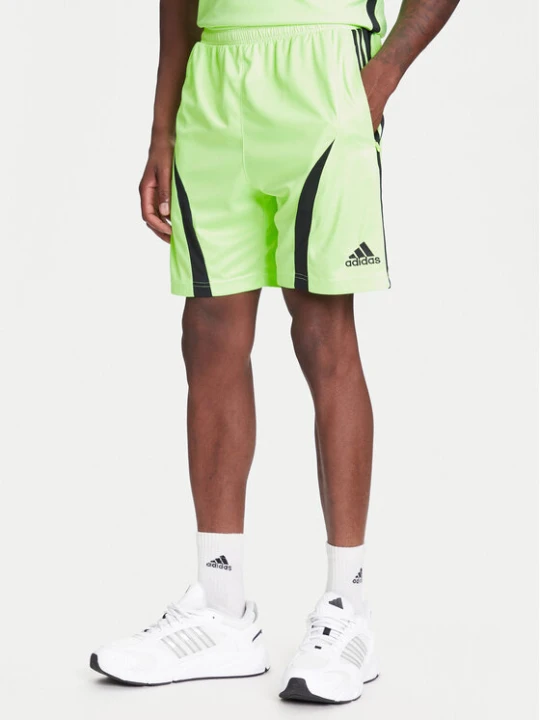 Zdjęcie produktu adidas Szorty sportowe Teamgeist adicolor JW1349 Zielony Regular Fit