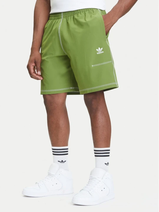 Zdjęcie produktu adidas Szorty sportowe Trefoil Essentials KA8540 Zielony Loose Fit