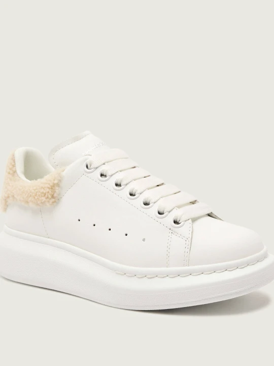 Zdjęcie produktu Alexander McQueen Skórzane sneakersy | shearling biały