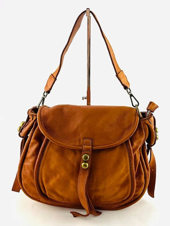 Zdjęcie produktu Amara Skórzana torebka "Denver" w kolorze jasnobrązowym - 33 x 28 x 12 cm rozmiar: onesize
