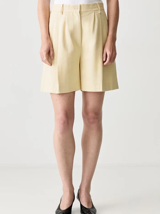 Zdjęcie produktu Anine Bing BRICE SHORT - BUTTER YELLOW szorty eleganckie z wiskozą damskie