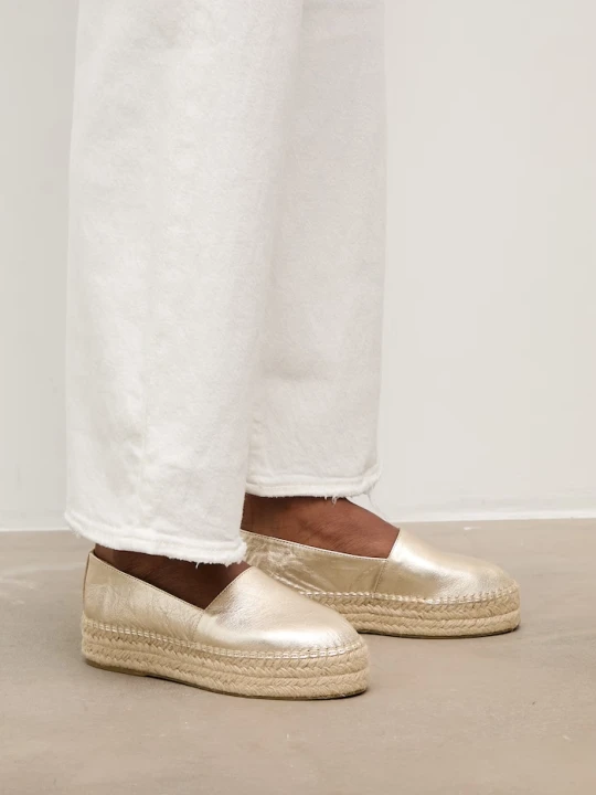 Zdjęcie produktu Answear.LAB espadryle na platformie damskie skórzane złoty