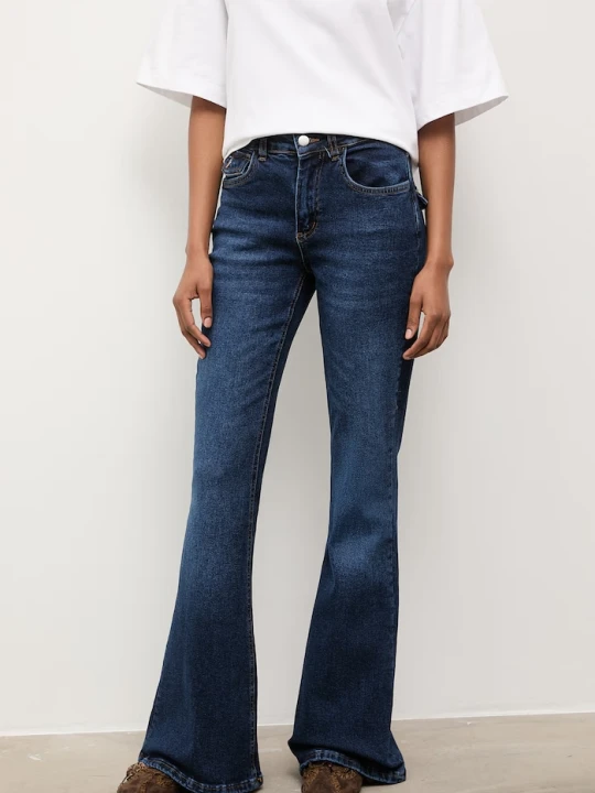 Zdjęcie produktu Answear.LAB jeansy flare damskie niebieski