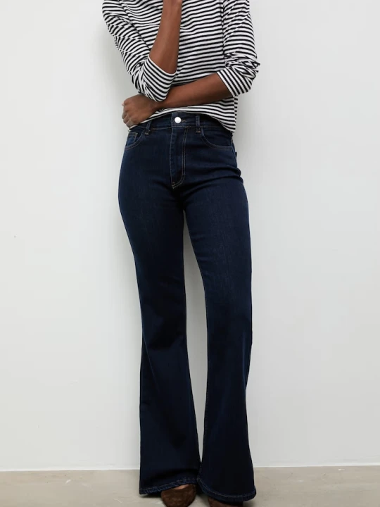 Zdjęcie produktu Answear.LAB jeansy flare damskie granatowy