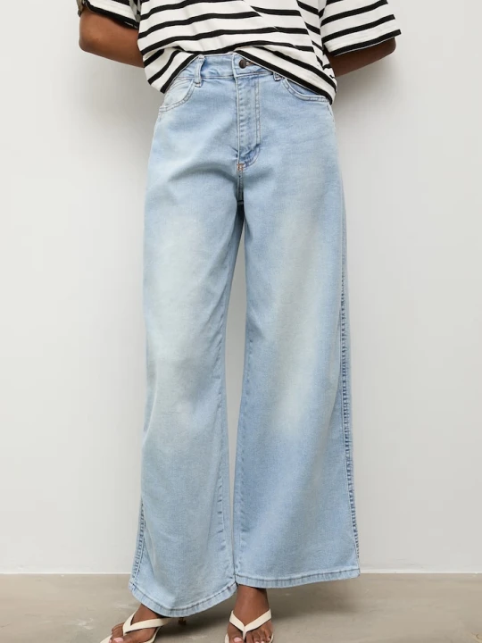 Zdjęcie produktu Answear.LAB jeansy straight damskie niebieski
