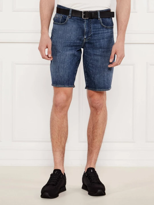 Zdjęcie produktu Armani Exchange Jeansowe szorty J65 | Slim Fit granatowy