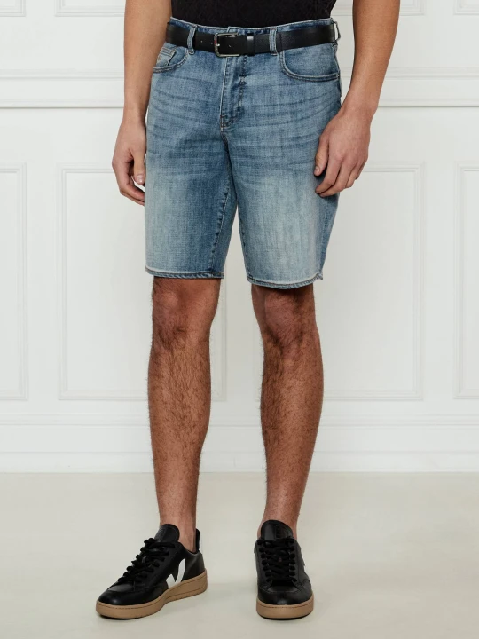 Zdjęcie produktu Armani Exchange Jeansowe szorty J65 | Slim Fit niebieski