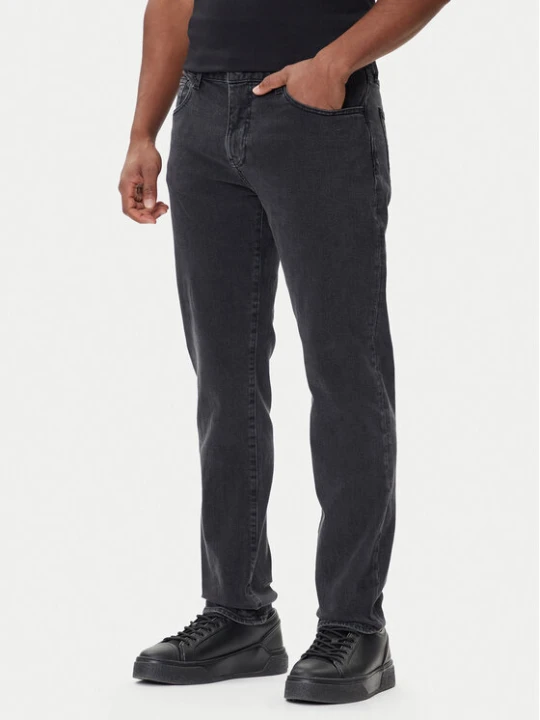 Zdjęcie produktu Armani Exchange Jeansy XM000049 AF14604 M8088 Szary Straight Fit