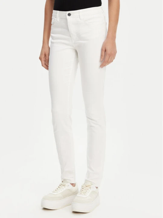 Zdjęcie produktu Armani Exchange Jeansy XW000123 AF10862 M0054 Biały Skinny Fit