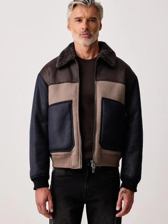 Zdjęcie produktu Armani Exchange kurtka przejściowa męska z imitacji skóry brązowy