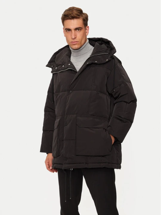 Zdjęcie produktu Armani Exchange Kurtka zimowa XM000021 AF10247 Czarny Regular Fit