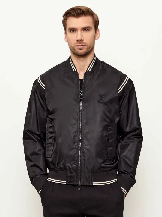 Zdjęcie produktu Armani Exchange Satynowa kurtka bomber | Regular Fit czarny