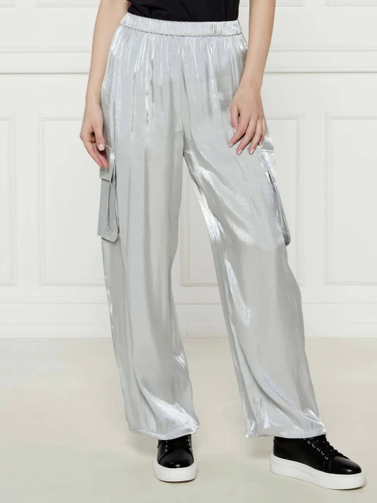 Zdjęcie produktu Armani Exchange Satynowe spodnie cargo | Loose fit srebrny